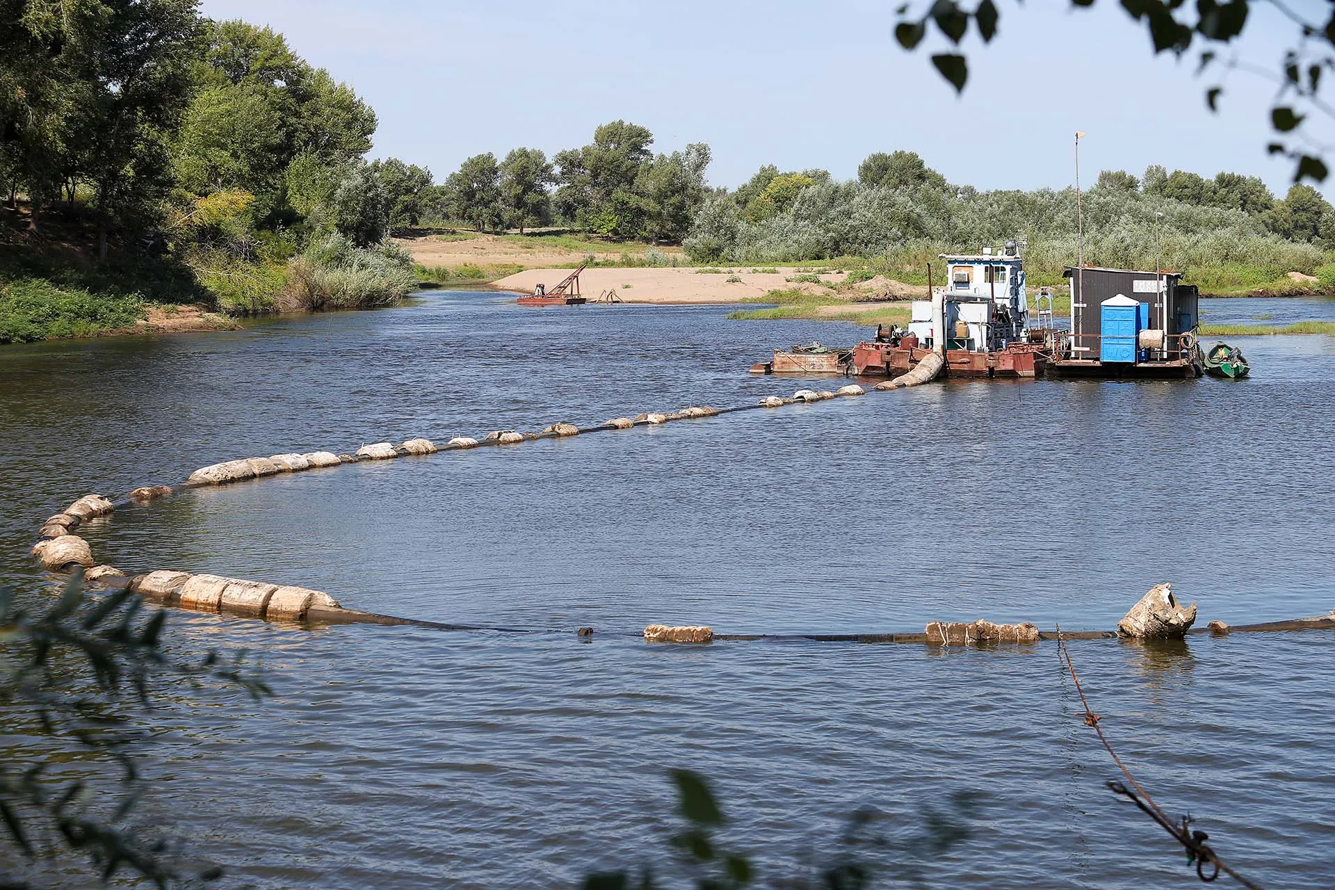 Без ила и мусора: как в России спасают реки, озера и водохранилища