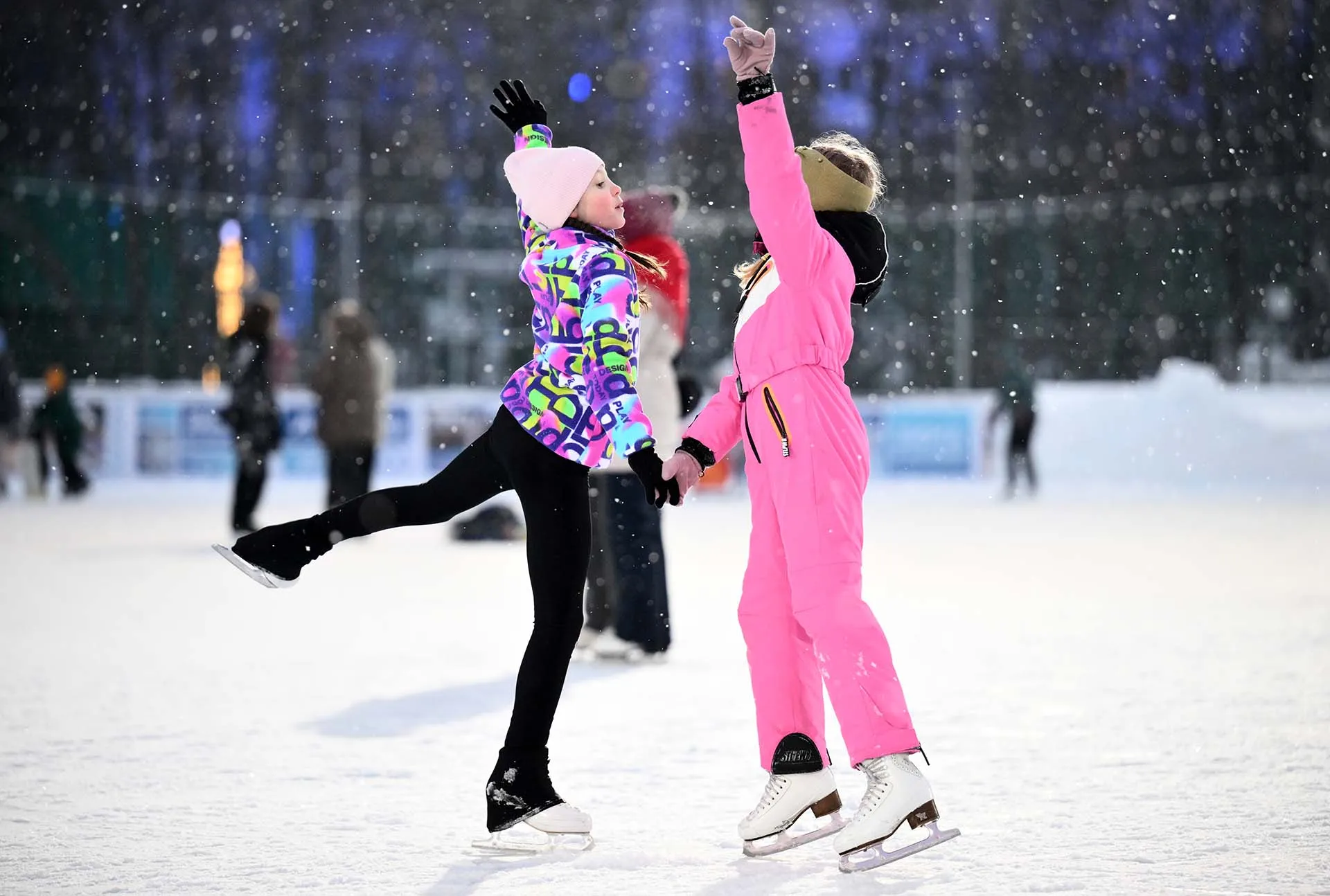 По России с любовью: горячие источники и шерстистый мамонт в Тюмени