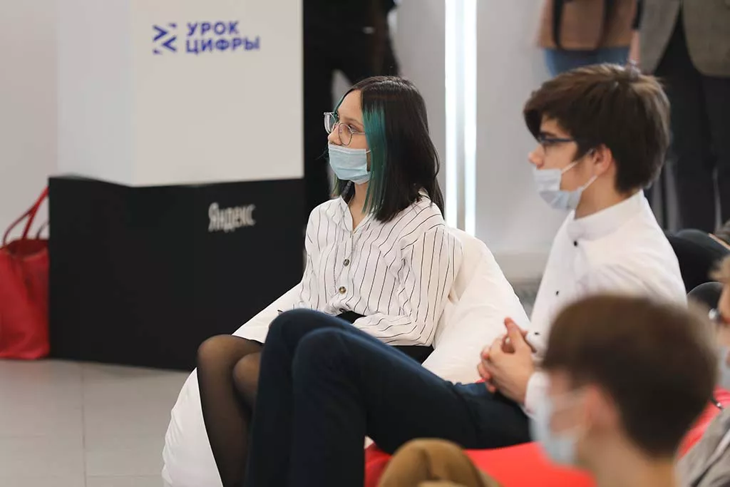 Дружим со школы: как «Уроки цифры» знакомят учеников с искусственным интеллектом