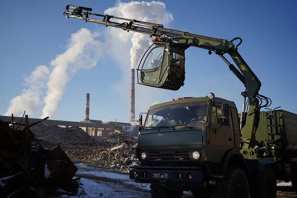 На суше и воде: как в России избавляются от опасного мусора