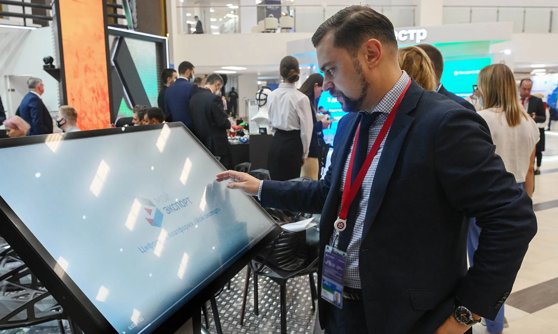 С учетом высокого спроса: как поддерживают российских экспортеров