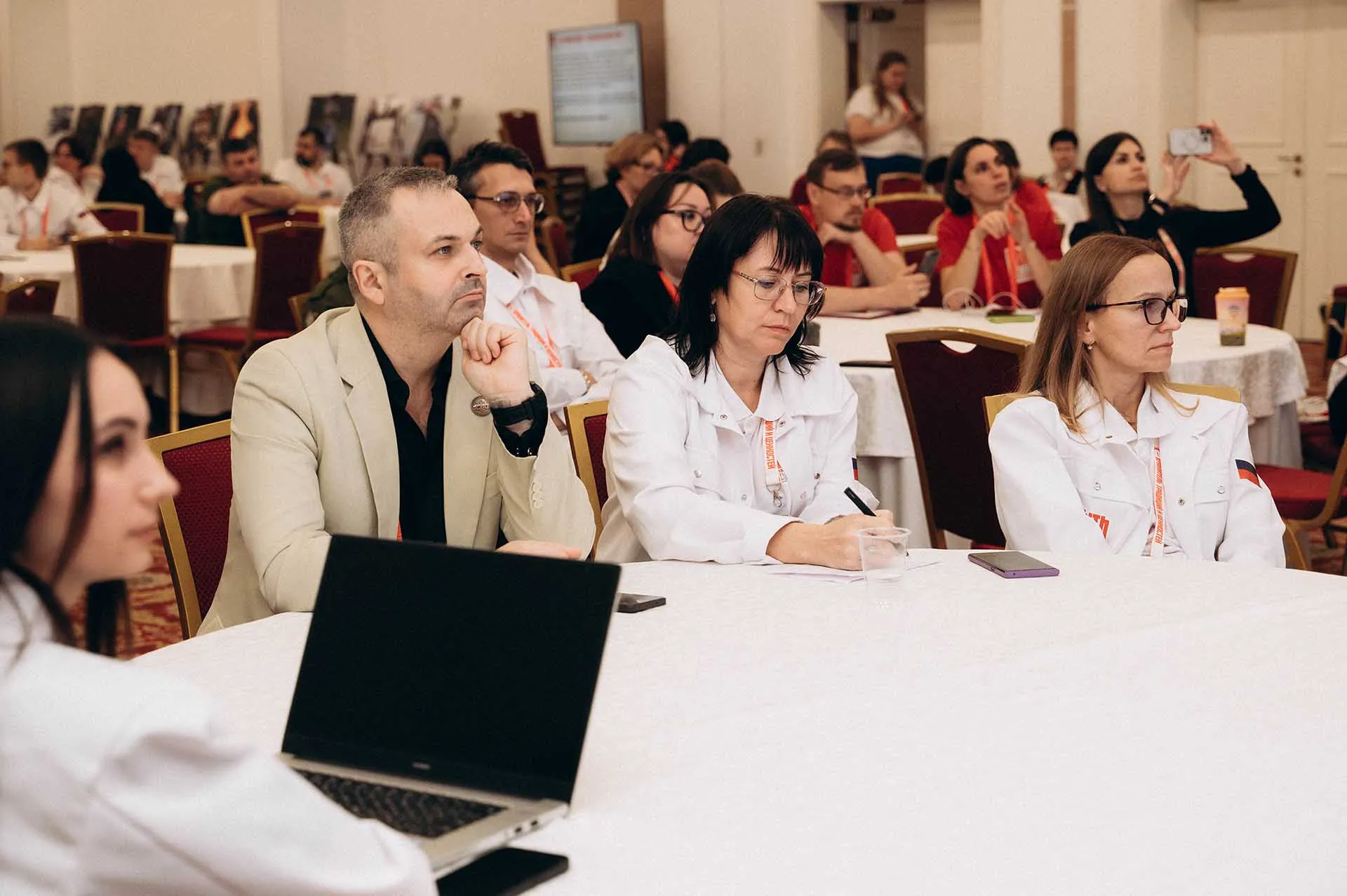 Мой опыт — мое богатство: кто может стать наставником для молодежи