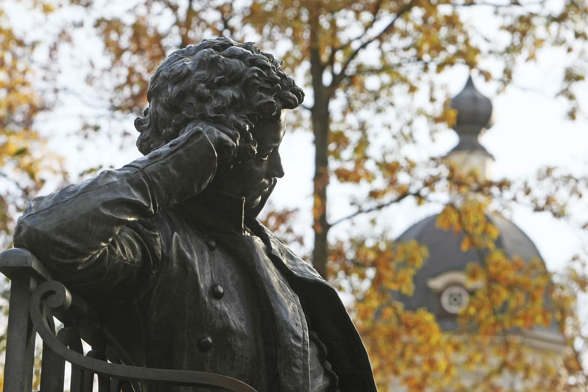 Усадьбы, дачи и аллеи: гид по местам, где жил и творил Александр Пушкин