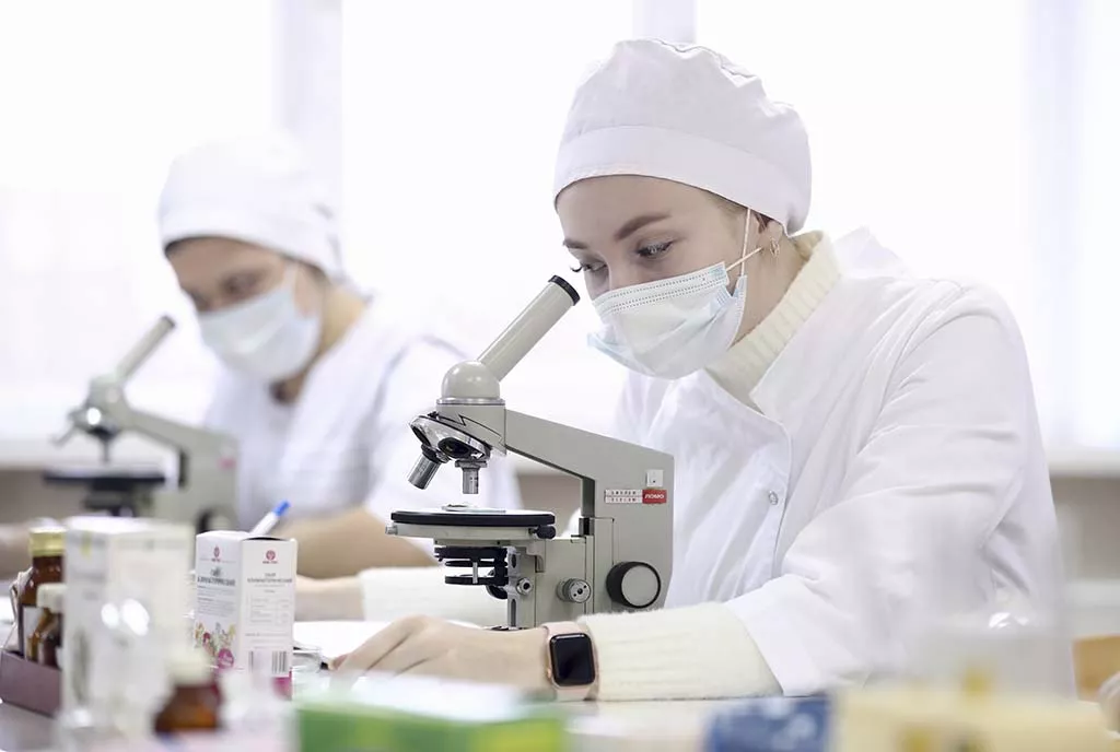Эксперт: пандемия COVID-19 не отбросила наше здравоохранение назад