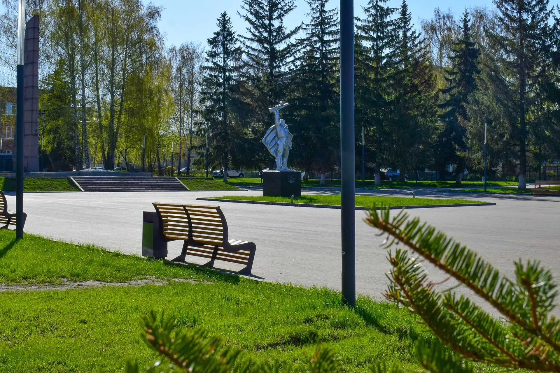 Памяти Великой Победы: как благоустраивают тематические парки и мемориалы
