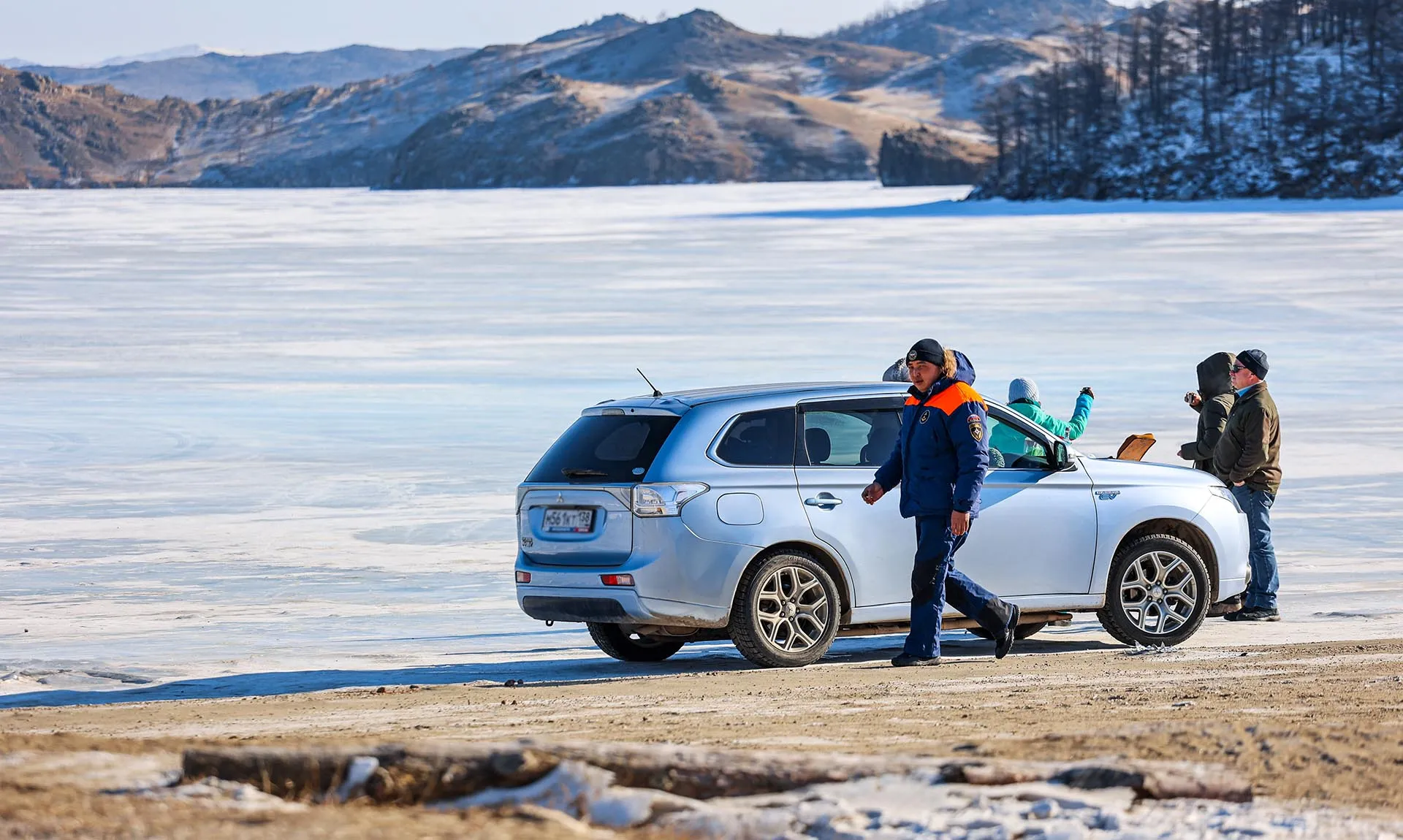 В звенящую снежную даль: как подготовили дороги к зимним путешествиям