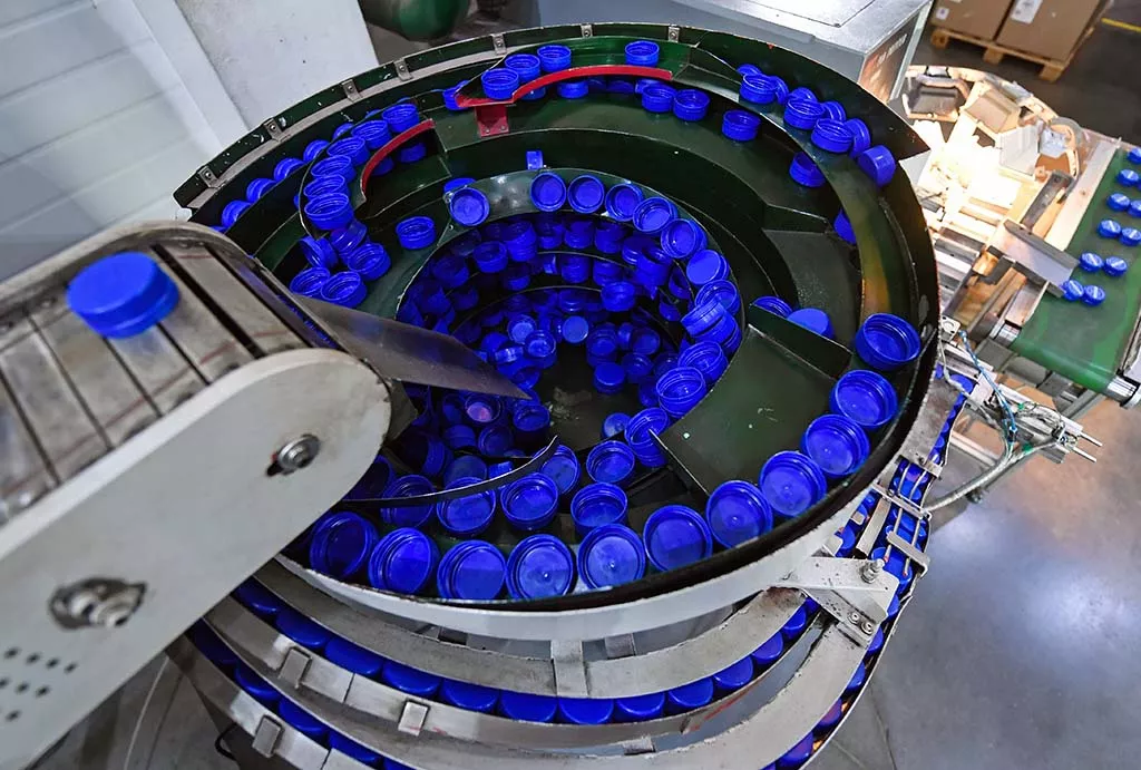 Выплаты семьям, поддержка университетов и туризм: главное из отчета Мишустина в Госдуме 