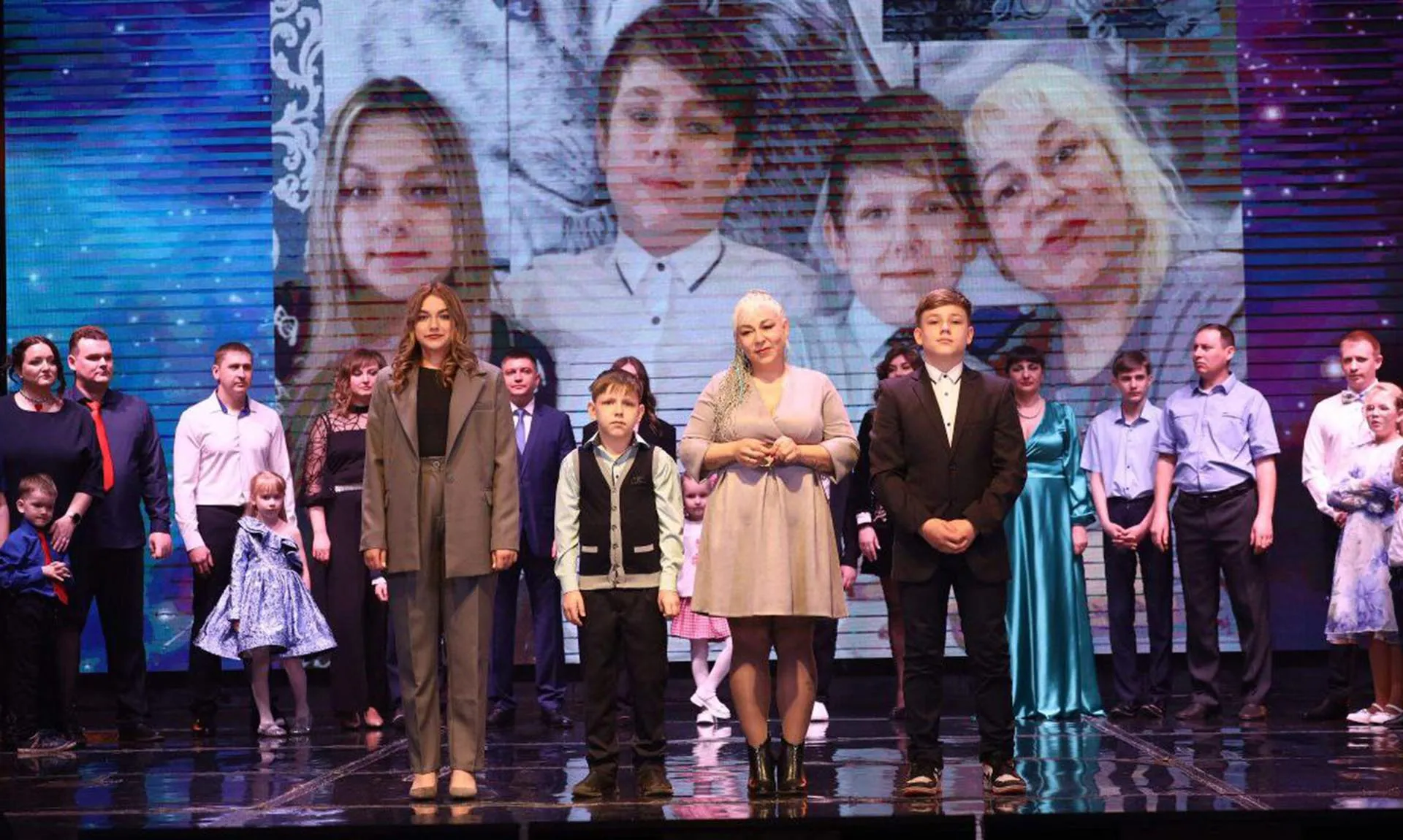 Сталь, уголь и краны: истории пяти женщин в сильных профессиях