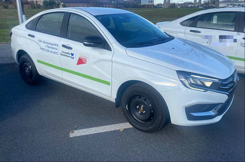 Автопарк больницы № 6&nbsp;города Грозного пополнили два новых автомобиля