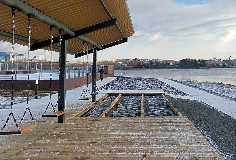 В&nbsp;Краснотурьинске под&nbsp;Екатеринбургом завершается благоустройство набережной
