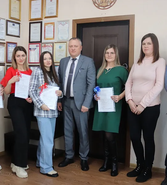 Шести семьям из&nbsp;Челябинской области вручили жилищные сертификаты