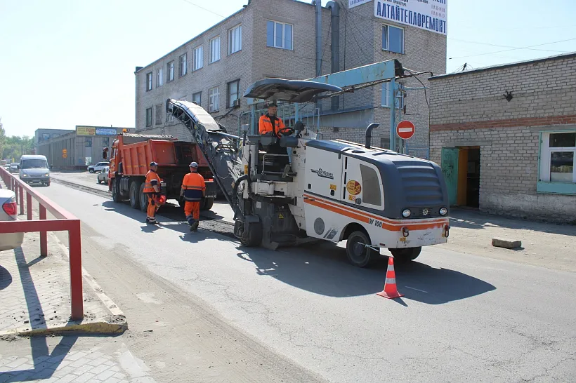 В&nbsp;Барнауле Алтайского края продолжается ремонт улиц