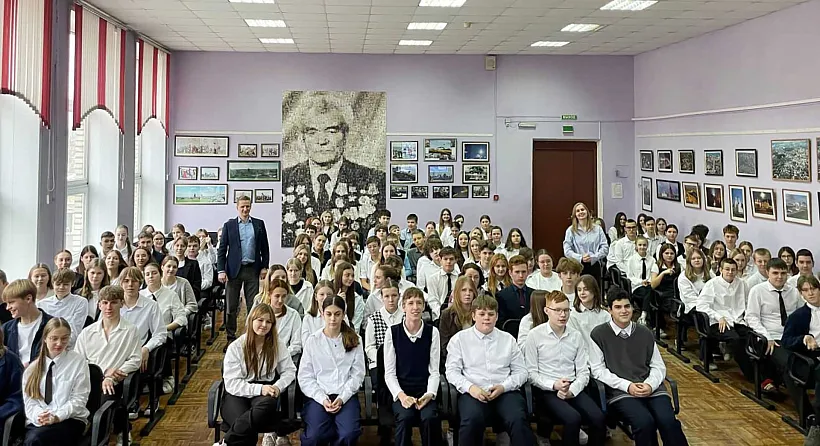 В&nbsp;Туле более 100&nbsp;школьников приняли участие в&nbsp;&laquo;Уроке цифры&raquo;