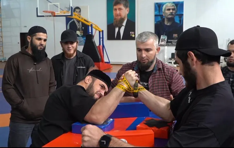В&nbsp;Наурском районе Чеченской Республики прошел турнир по&nbsp;армрестлингу