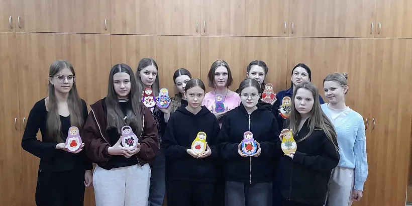 В&nbsp;Ростовской области прошел мастер-класс по&nbsp;росписи матрешек