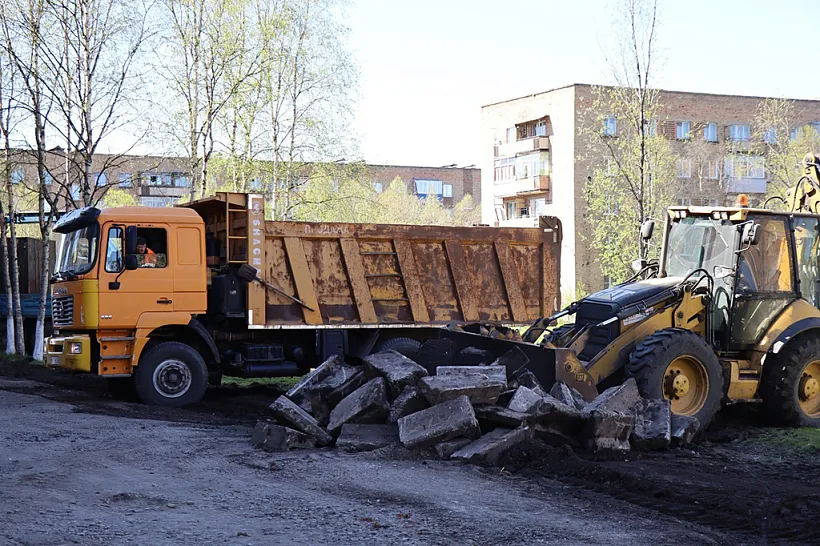 В&nbsp;городе Инте Республики Коми приступили к&nbsp;ремонту дворов