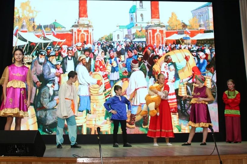 В&nbsp;Абинске Краснодарского края прошел фестиваль театрального творчества