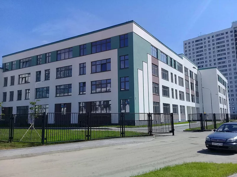 Школу с&nbsp;двумя бассейнами открыли в&nbsp;Санкт-Петербурге