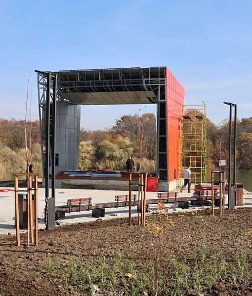 В&nbsp;Кропоткине Краснодарского края завершают благоустройство набережной