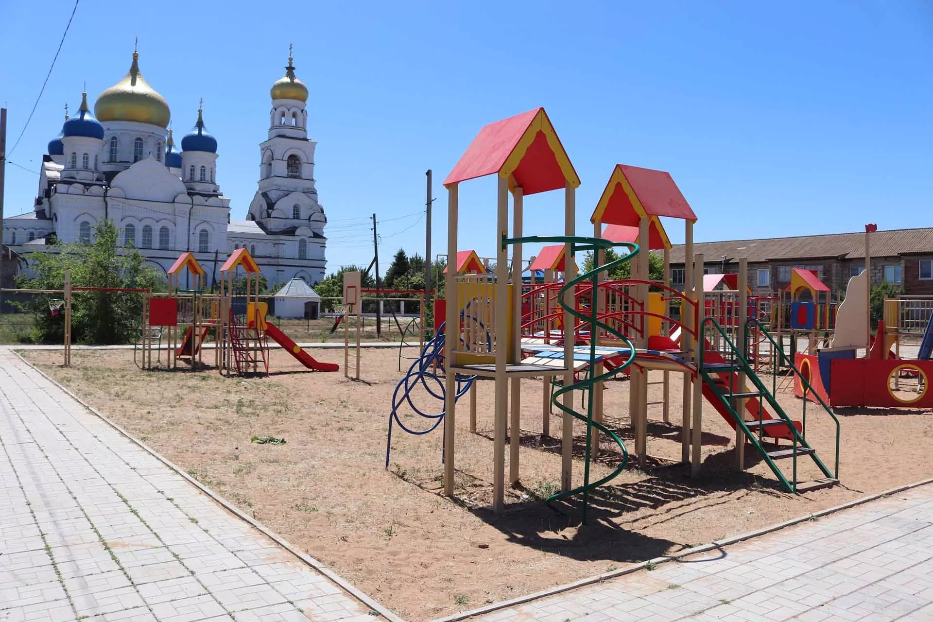 Администрация МО "Енотаевский район"