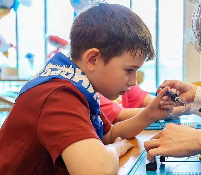 В&nbsp;мастерской &laquo;КулибинПро&raquo; ВДНХ пройдут мастер-классы и&nbsp;встречи с&nbsp;роботами