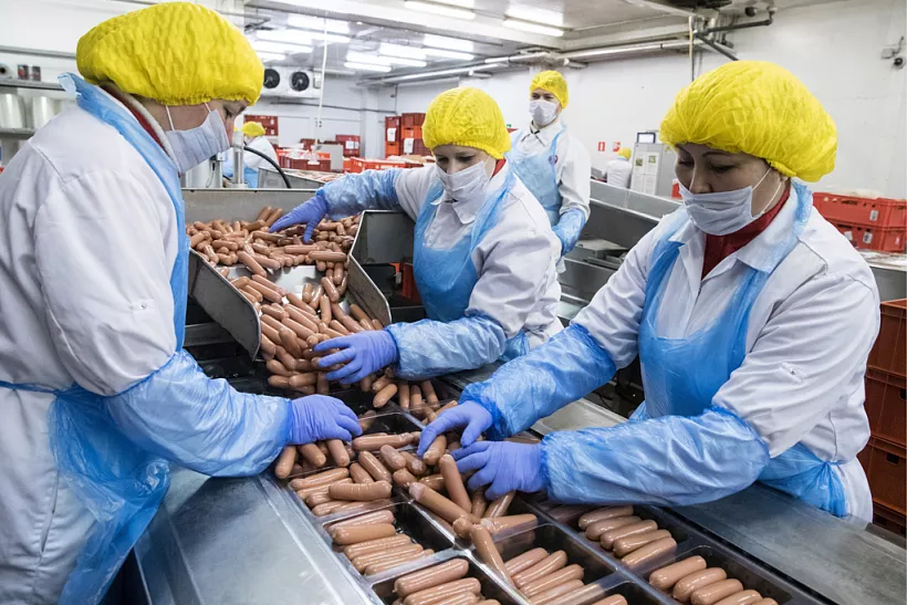 Омский производитель сосисок в&nbsp;полтора раза снизил время на&nbsp;производство продукции