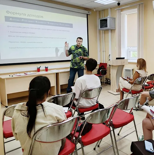 Для&nbsp;предпринимателей Хабаровска прошел тренинг по&nbsp;основам продаж