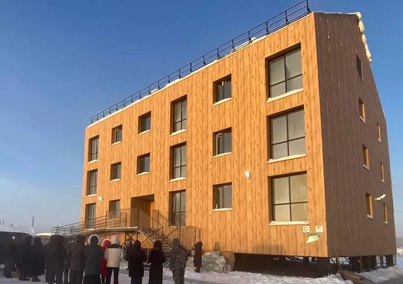 В&nbsp;Чурапчинском районе Якутии еще&nbsp;13&nbsp;семей получили ключи от&nbsp;новых квартир