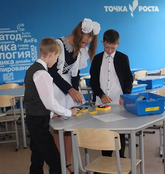 В&nbsp;сельских школах Омской области откроют еще&nbsp;72&nbsp;центра &laquo;Точка роста&raquo;