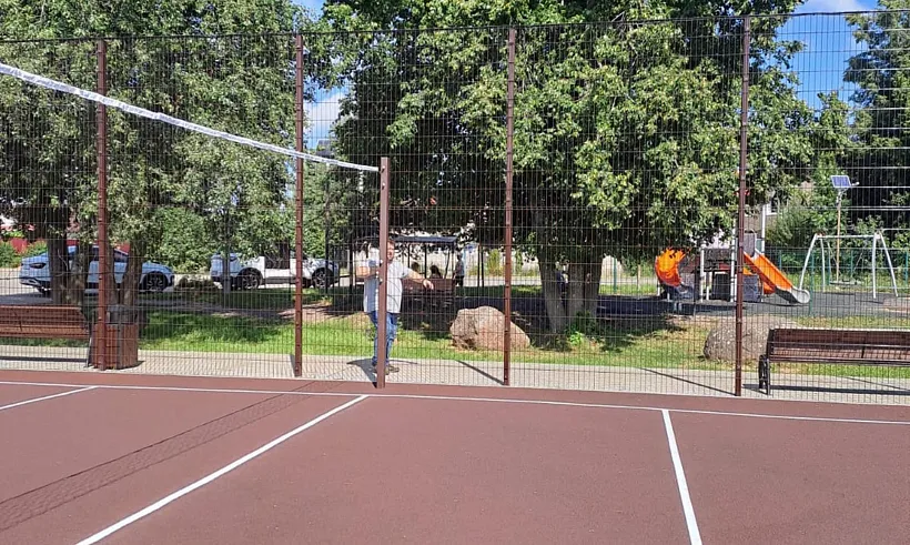 В&nbsp;Сольцах Новгородской области открыли новую волейбольную площадку