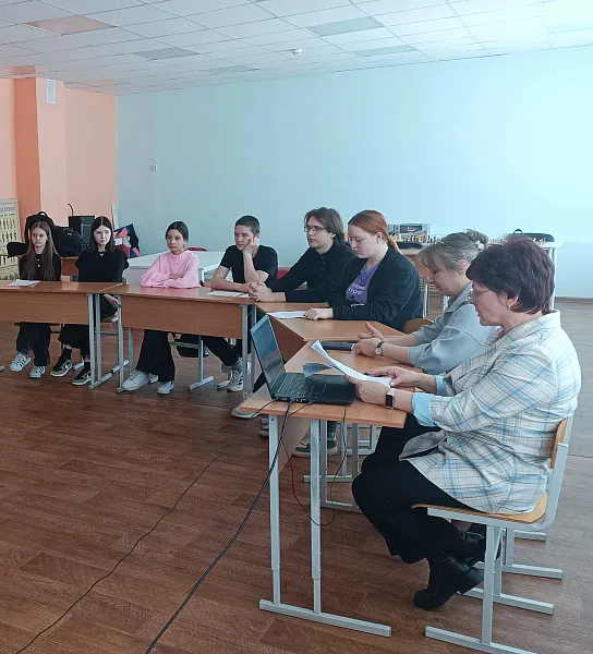 Ученикам из&nbsp;села Русский Брод в&nbsp;Орловской области рассказали о&nbsp;пользе ИИ