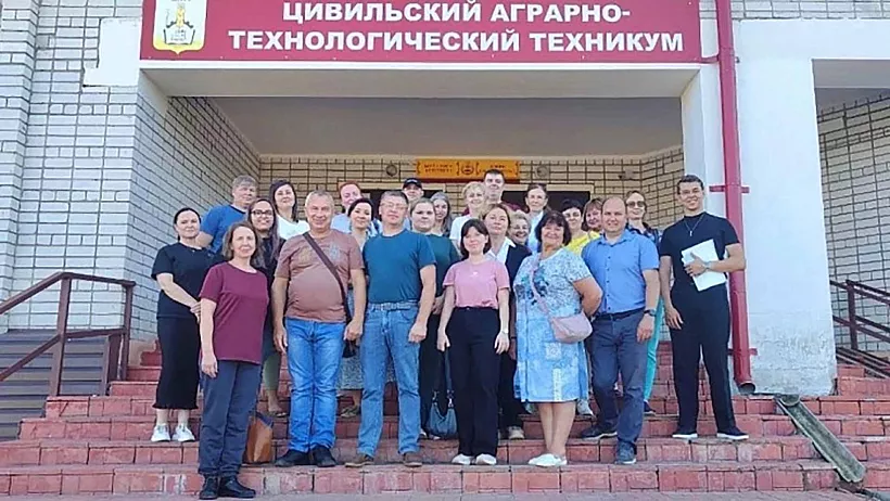Педагоги из&nbsp;Кировской области прошли стажировку на&nbsp;предприятиях Чувашии