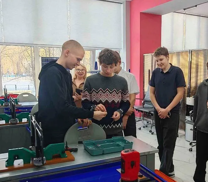 В&nbsp;Губернаторском колледже в&nbsp;Балакове провели профпробы для&nbsp;старшеклассников