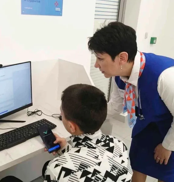 Школьники Новотроицка в&nbsp;Оренбургской области посетили кадровый центр