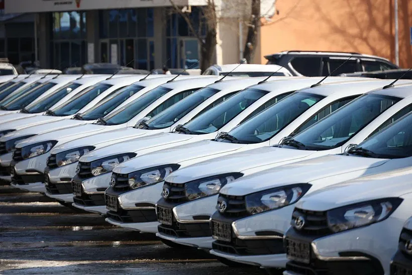 Больницы Иркутской области получили новые автомобили
