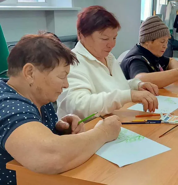 Пенсионеры из&nbsp;Пугачева Саратовской области приняли участие в&nbsp;арт-терапии