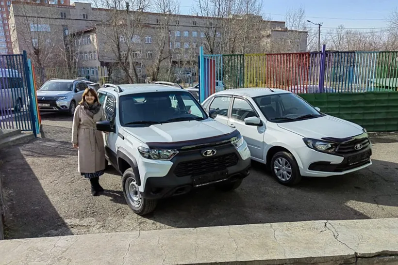 Автопарк детского медицинского центра в&nbsp;Чите пополнили новым транспортом