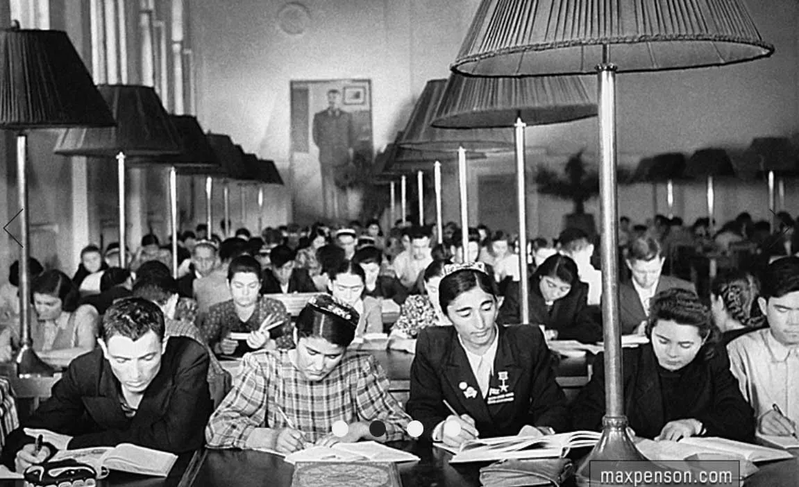 Официальный сайт Государственного литературного музея «ХХ век» (museum-xxvek.ru)