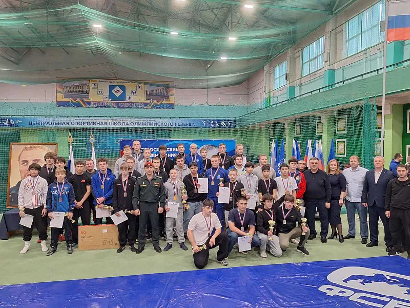 В&nbsp;Саратове прошли Всероссийские соревнования по&nbsp;греко-римской борьбе