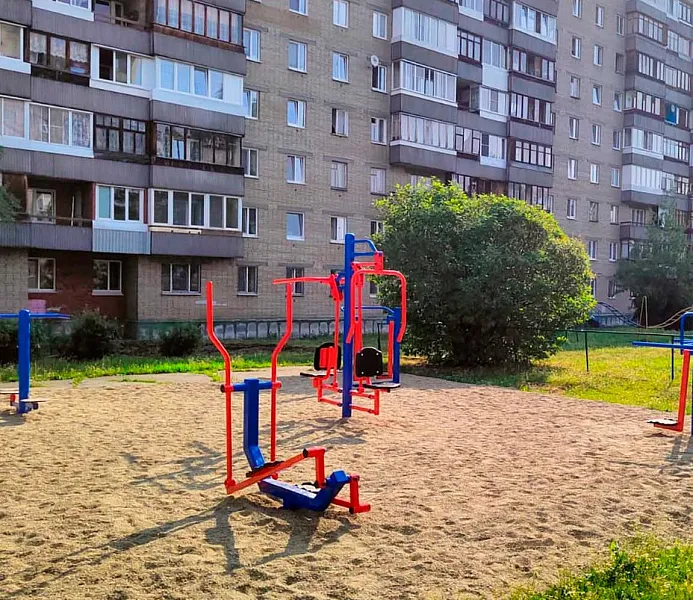 Дворовая спортплощадка появилась в&nbsp;Новоуральске в&nbsp;Свердловской области