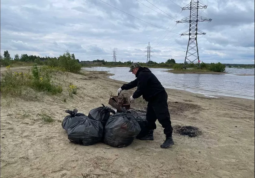 Специалисты приступили к&nbsp;очистке пруда в&nbsp;центральном парке Лянтора в&nbsp;Югре