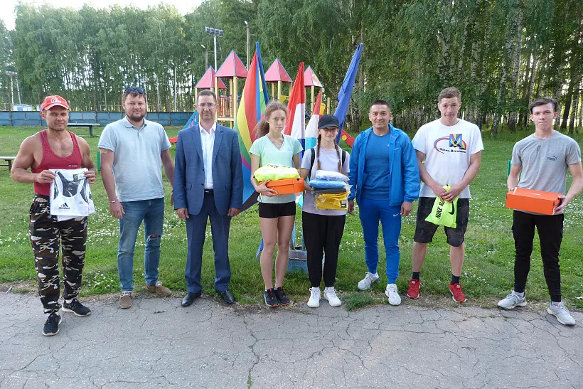 Новую экипировку предоставили легкоатлетам одного из&nbsp;самарских районов