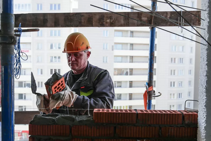 Красноярский край переселит из&nbsp;аварийного жилья 350&nbsp;человек