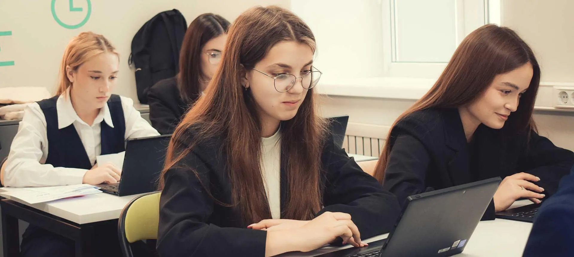 Государственное автономное образовательное учреждение дополнительного профессионального образования. Владимирской области «Владимирский институт развития образования имени Л.И. Новиковой»