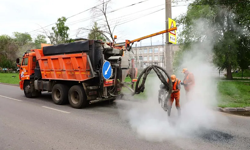 Свыше 20&nbsp;тыс. кв. м асфальта восстановлено на&nbsp;дорогах и&nbsp;тротуарах в&nbsp;Самаре