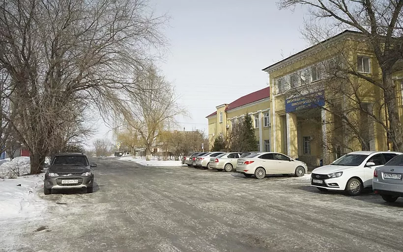 В&nbsp;Саратове и&nbsp;Энгельсе отремонтируют дороги к&nbsp;восьми медучреждениям
