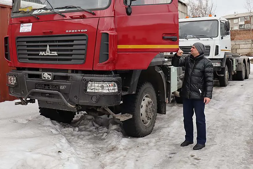 Лесопожарный центр в&nbsp;Красноярском крае получил тягачи и&nbsp;УАЗы