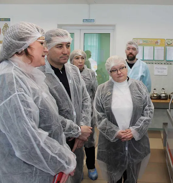 Делегация Узбекистана изучила организацию питания в&nbsp;школах Петербурга