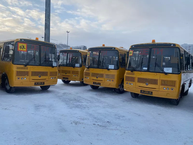 Школы Красноярского края получили 49&nbsp;новых автобусов