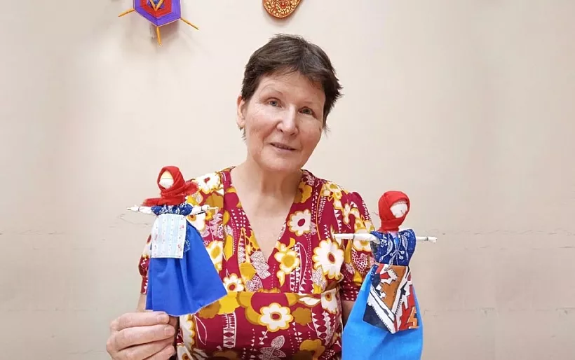 В&nbsp;Петербурге пенсионеров научили создавать куклу &laquo;Домашняя Масленица&raquo;